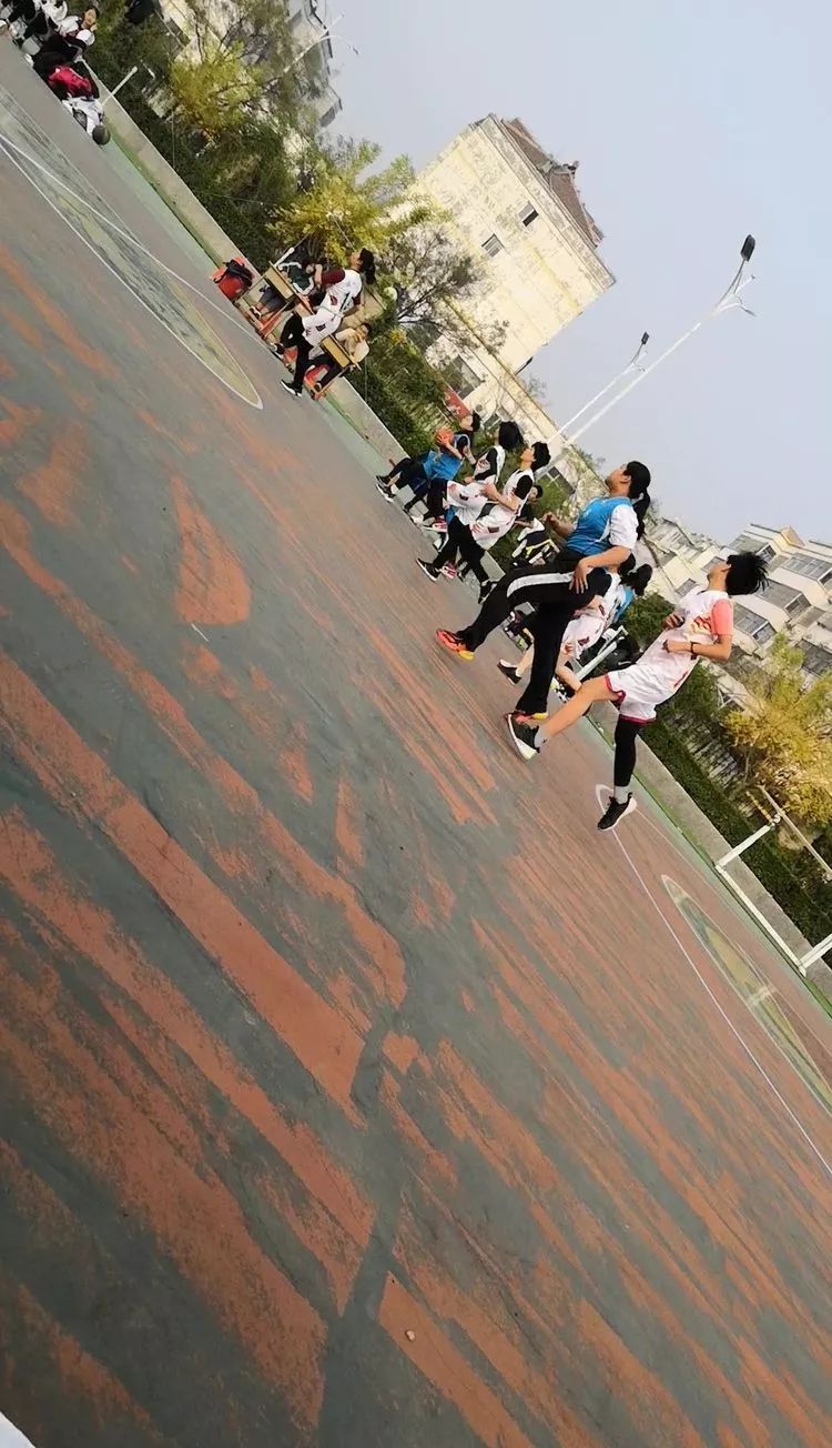 閾块數鐜懓宸惧讣涓嶈椤荤湁,寰峰窞浜斾腑绡悆鑱旇禌