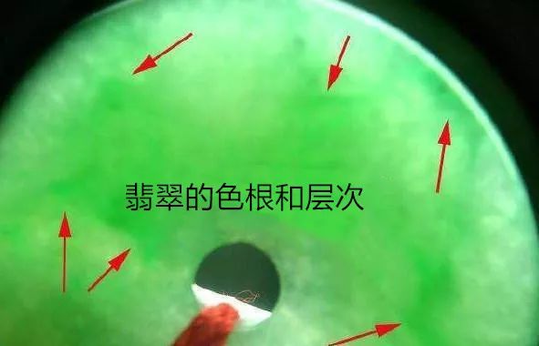 泰国镇国至宝，价值20亿的翡翠佛很可能不是翡翠！