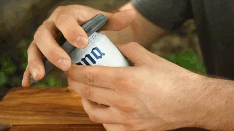 硬核开易拉罐神器，二话不说！直接把脑壳掀翻！