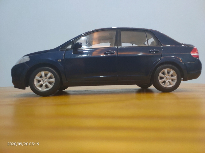 日产骐达老款汽车模型,14岁的暖男