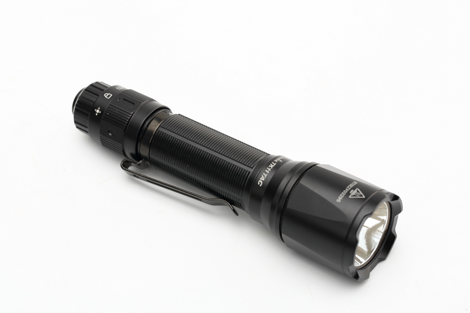 回归操作本质FENIXTK11TAC机械双模式战术电筒评测