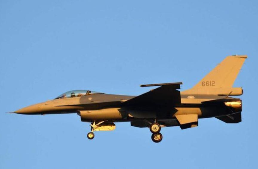 仅仅用了20年，大陆三军*器武**“脱胎换骨”，甩开对岸整整一代