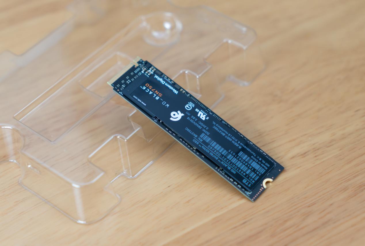 4tb大容量移动硬盘,4tb和500gb哪个容量大