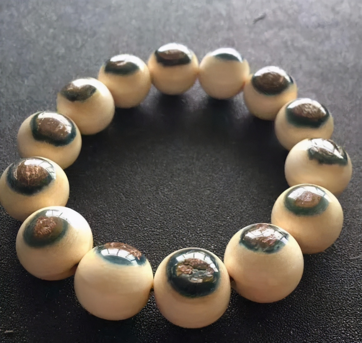 文玩有哪些坑人,文玩手串可怕吗