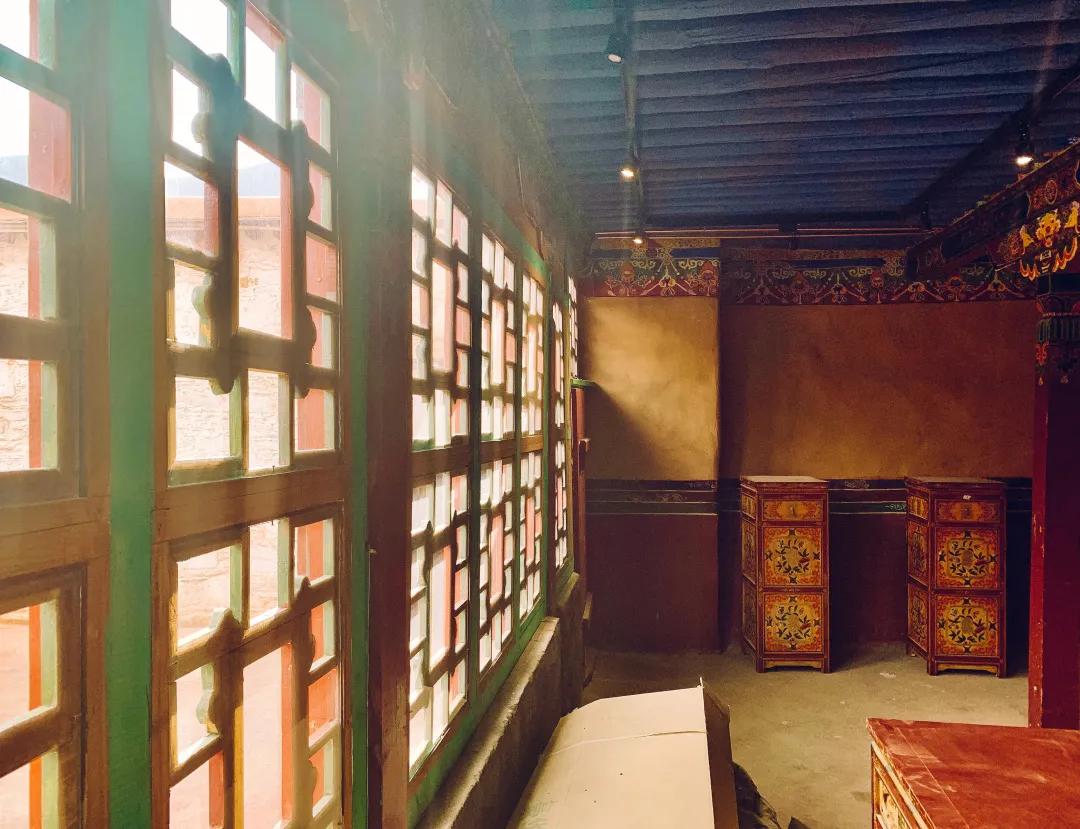 屋内天地|你看不懂的藏式朱甍