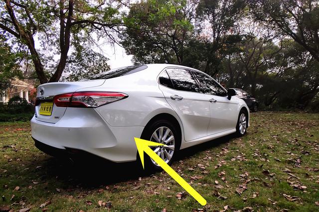 国服第一车黑雅阁,好车推荐之丰田凯美瑞