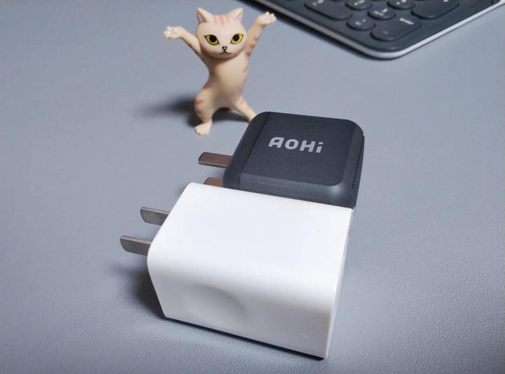 五十瓦无线快充充电器,120w超级闪充可旋转充电器