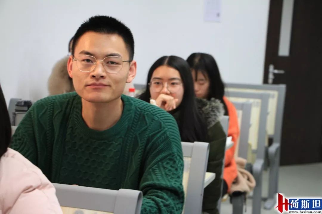 小奶牛出生全过程,牛宝宝是怎么出生的