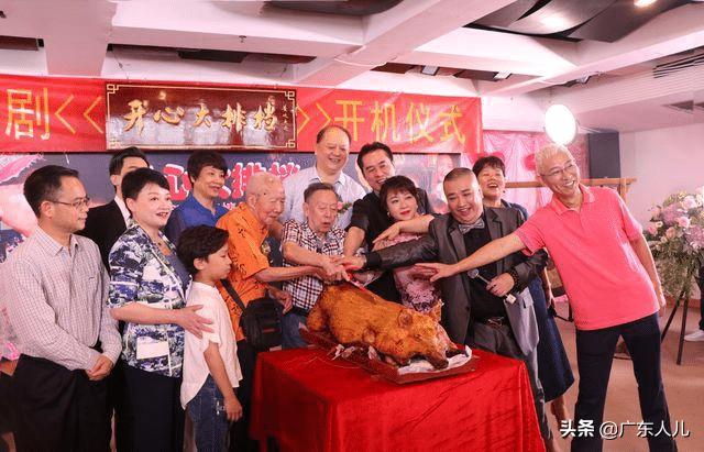 为推新剧停播《外剧》？新剧《开心大排档》新年爆笑“开张”