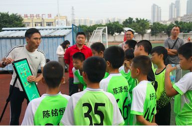 荔湾区龙溪小学足球队,广州市第9届中小学生足球联赛