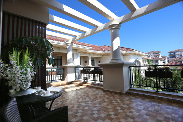 月亮湾海南环岛,月亮湾被称为中国第一滩