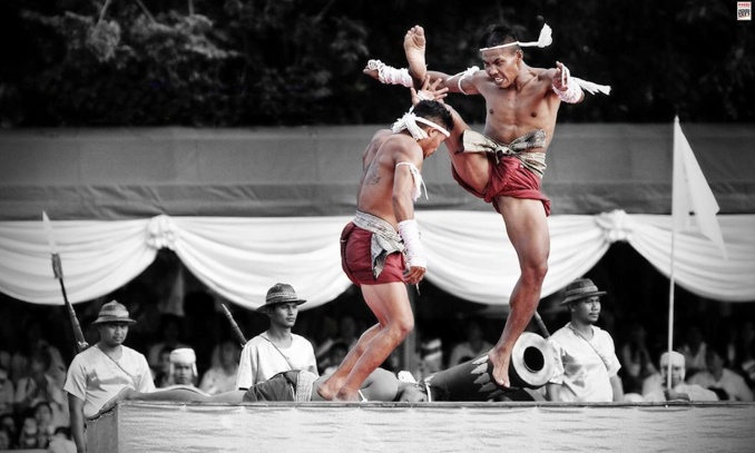 被泰拳ko的中国拳手,中国传统武术被自由搏击ko视频