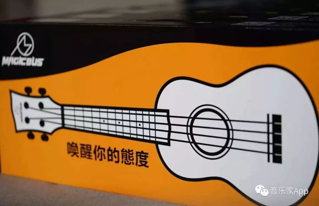 CD、T恤、帽子不值钱？起底34.8亿美元的音乐周边生意