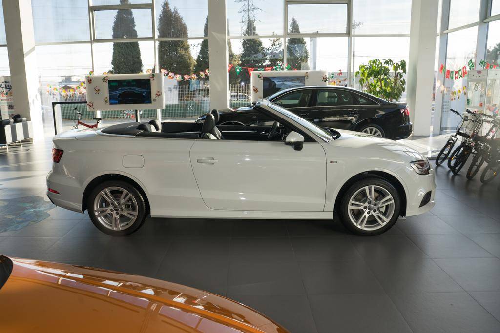 宝马2系和奥迪a3的敞篷跑车,奥迪a3敞篷版多少钱