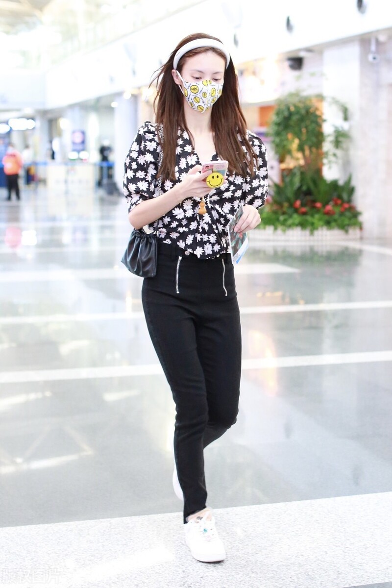 每个女人都该有件高品质感衬衫 (初夏衣橱里一定要有一件衬衫)