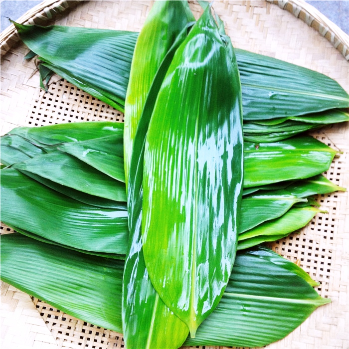 孩子们都喜欢吃粽子，外面的不卫生，就学做煮了一锅，还相当不错