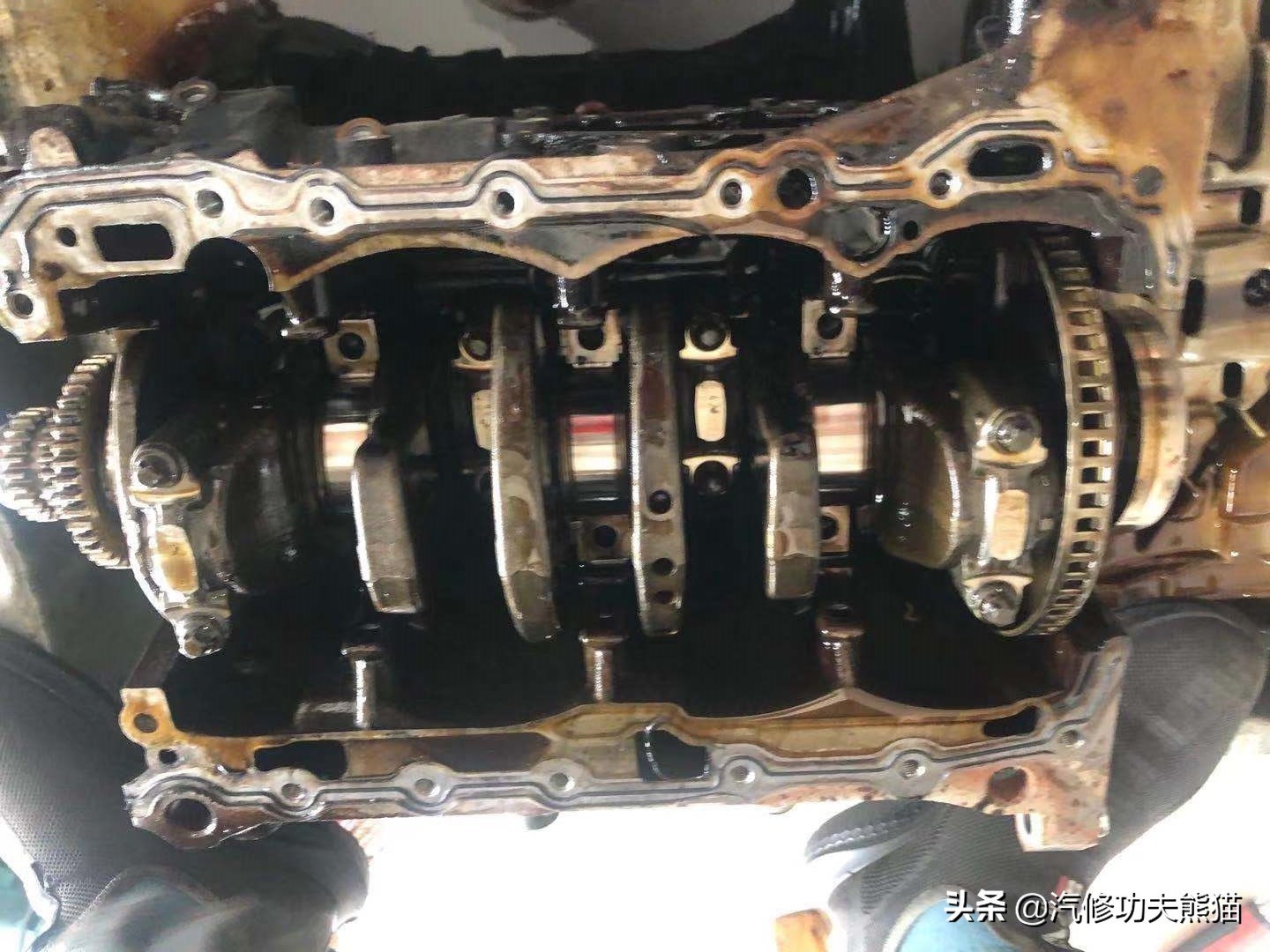 奥迪a4l治理烧机油,a4l奥迪烧机油怎样查