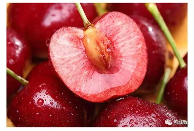 烟台樱桃季,烟台地区共产出22万吨,也就是440000000斤大樱桃