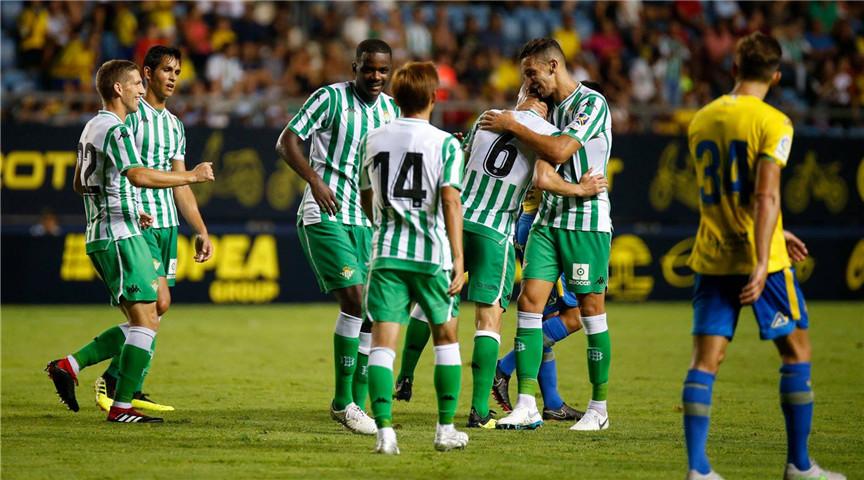 足彩14场马竞爆冷,足彩胜负14场半全场分析