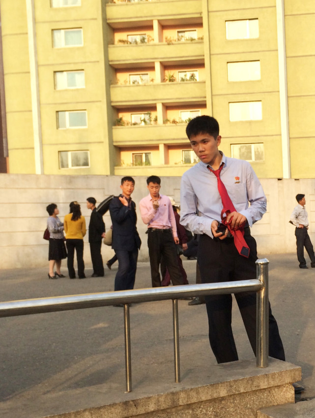 朝鲜观察，朝鲜大学生的生活现状是什么样的？