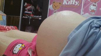 妈妈看场电影，胎儿竟然在宫内拳打脚踢，一检查发现脐带绕颈两周