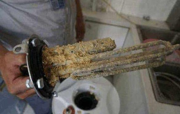 电热水器和太阳能热水器怎样清洗,热水器清洗教程自己清洗