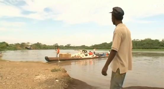 在巴拿马农村开一家超市,一年能赚100万,但进货的路却无比凶险