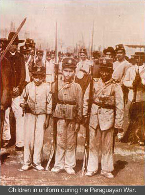 最惨烈战争，该国丧失超一半人口，最后一役童子军迎战三国联军