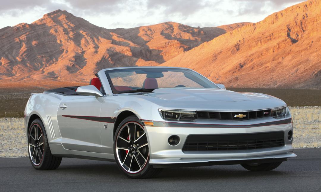 雪佛兰科迈罗第一代到第六代,雪佛兰科迈罗爆改蓝色版