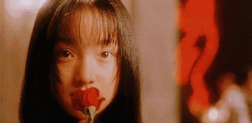 想让男人爱上你的四个表现,想让男朋友爱上你的表现