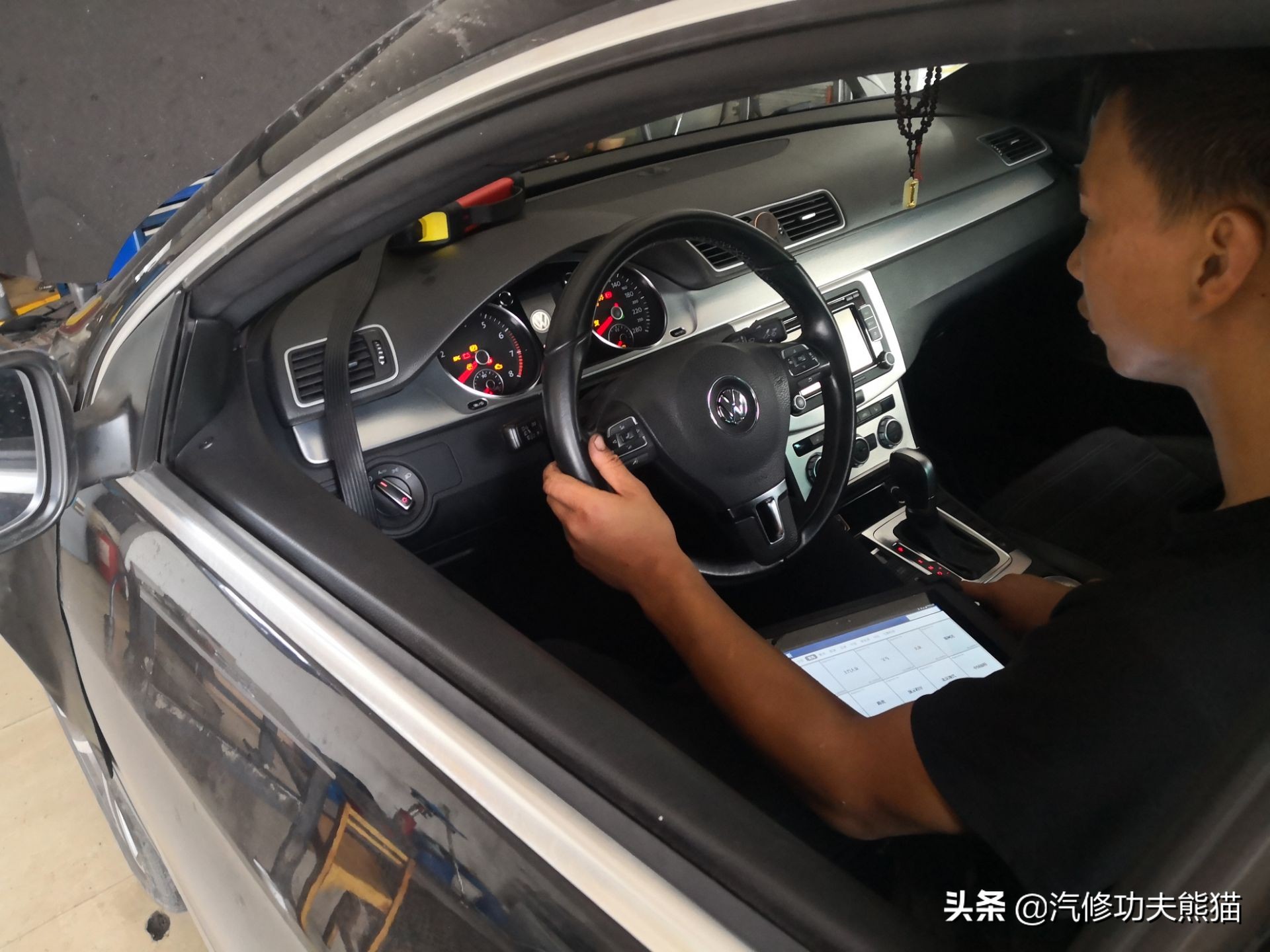 大众cc烧机油一般问题出现在哪里 (大众cc烧机油是什么表现)