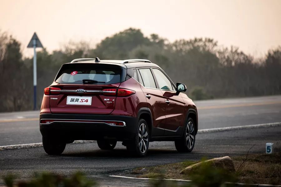 江淮瑞风s4新款试驾视频,全新一代超能suv江淮瑞风s4上市