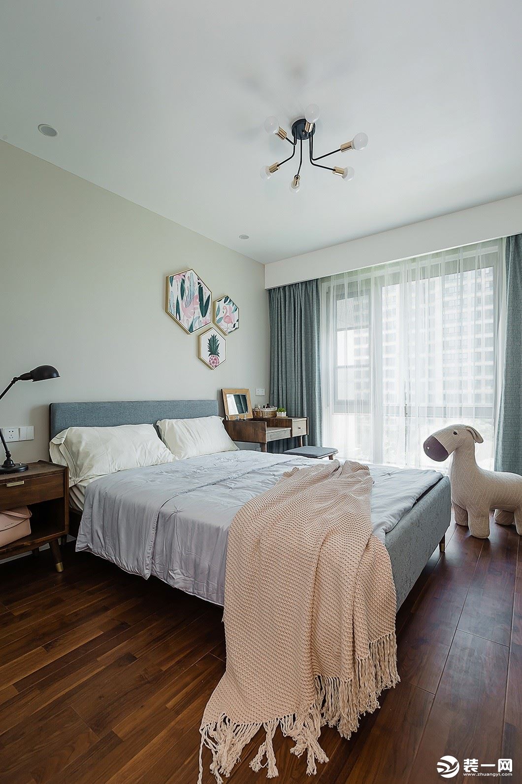 瑗垮畨浠婃湞瑁呴グ瑁呬慨浠锋牸,瑗垮畨浠婃湞瑁呴グ鐜