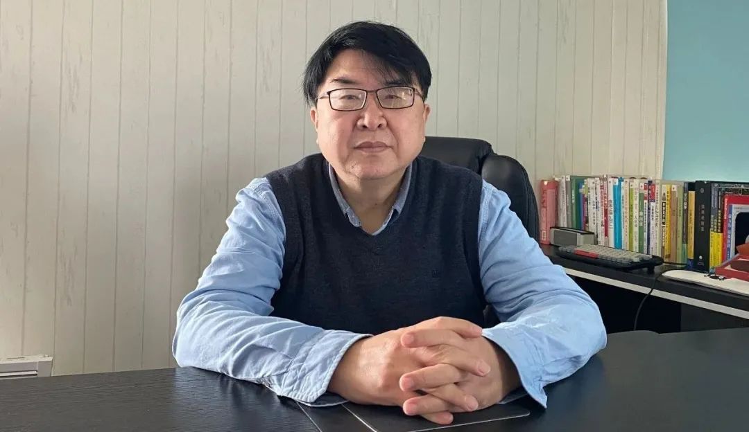 黑蜂雪蜜是什么,黑蜂椴树雪蜜获得金奖