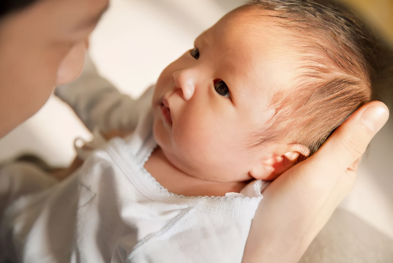 为什么宝宝拒绝喝母乳,宝宝拒绝吃母乳怎么办啊