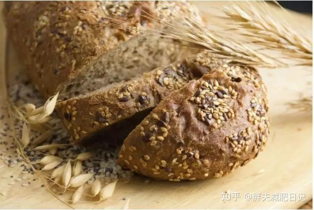 一天一千跳绳一个月有什么效果,一天跳一千下跳绳可以减肥吗