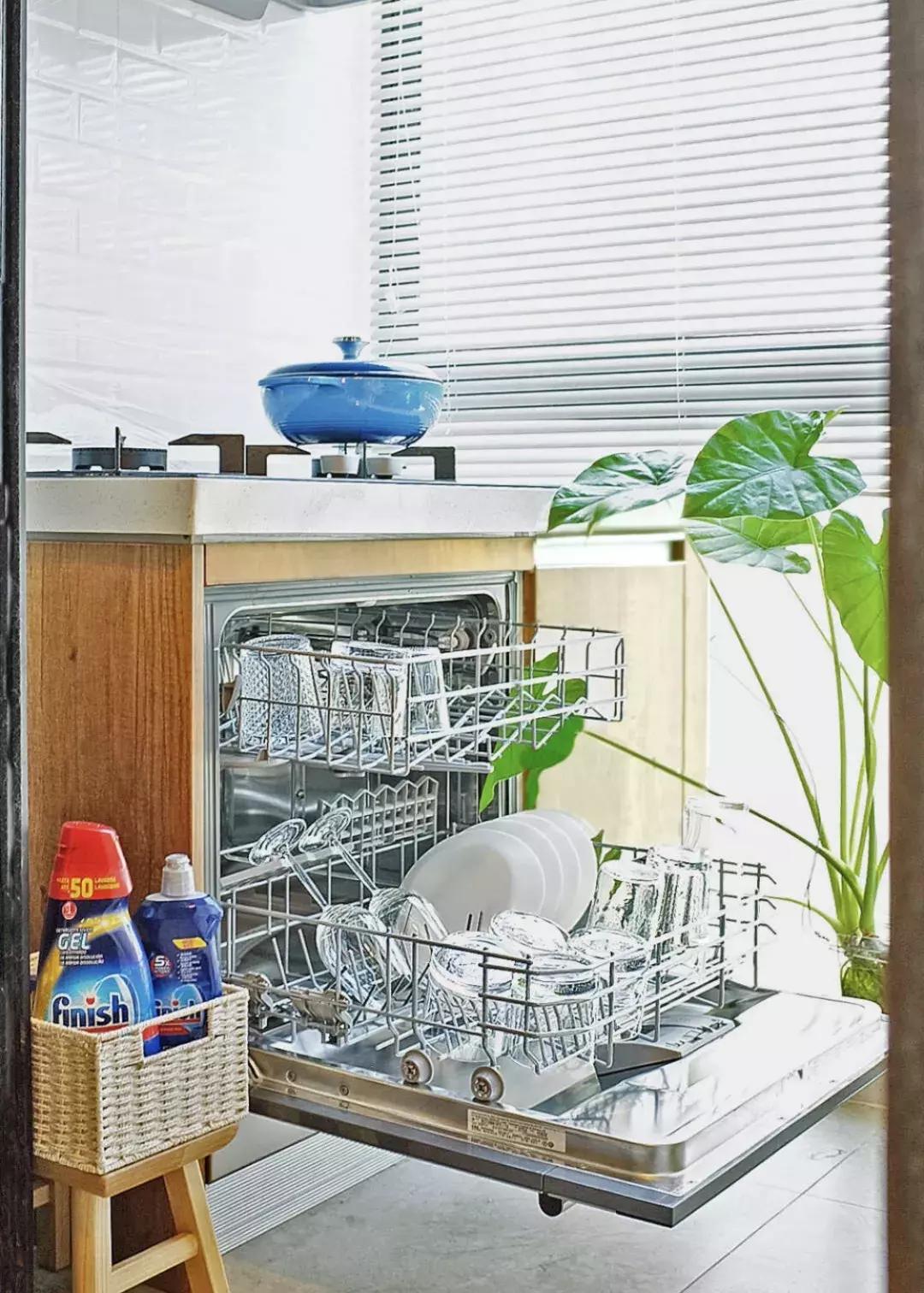 开放式厨房好不好看油烟会不会大,开放式厨房装修效果图无门防油烟