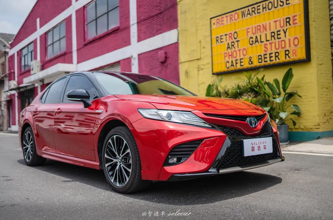 试乘试驾怎样可以吸引客户,试驾新一代凯美瑞双擎