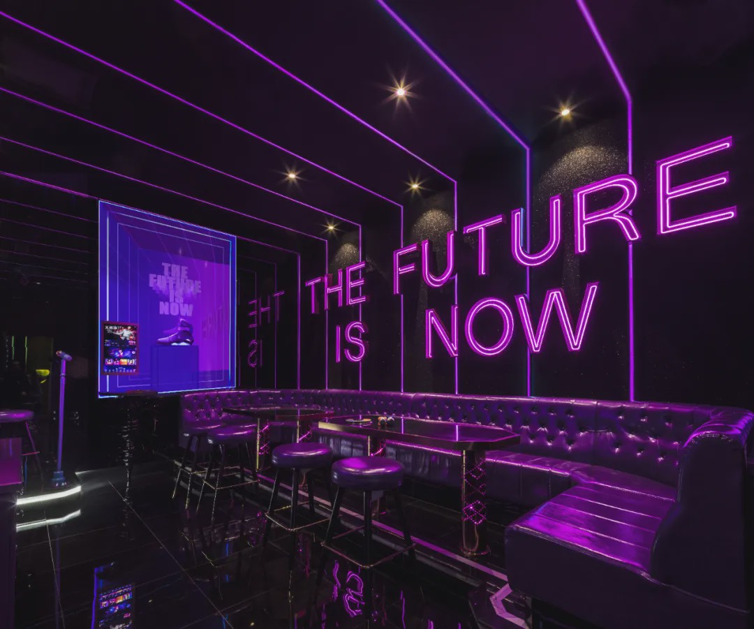 眉间有银河眼中有星辰什么意思,眉间是银河眼中有星辰什么意思