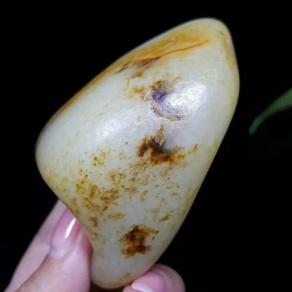 把玩和田玉和玻璃的区别,把玩和田玉生肖