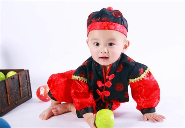 2岁半宝宝体重不长反而降,宝宝2岁21斤是不是太瘦了