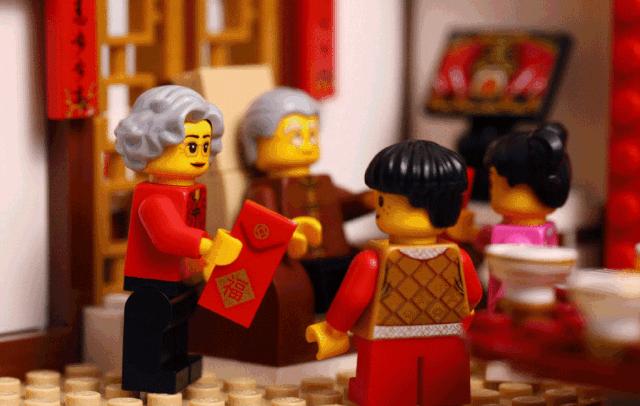 猪都拍时尚大片了，你还在穿妈妈给你买的红秋裤？