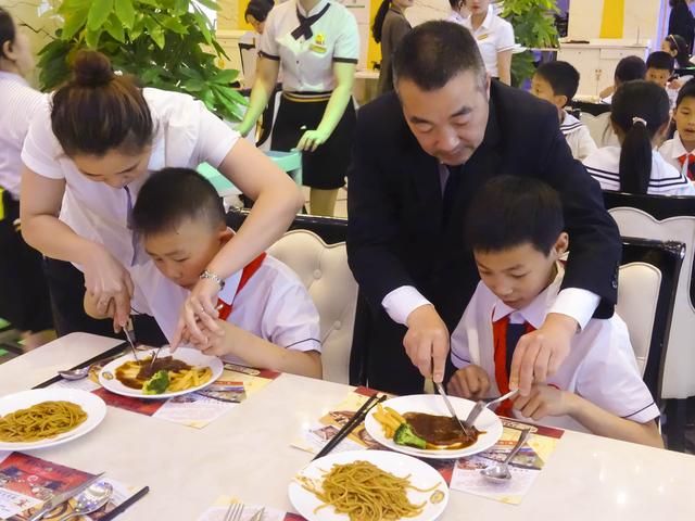 巴州三小招生,巴州区三小创新教学管理