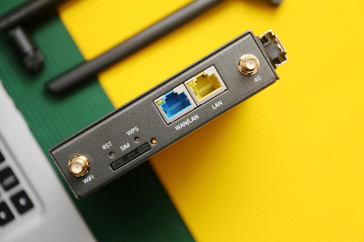 蒲公英4g无线工业级路由器r300a,蒲公英r300a用4g流量卡信号不好