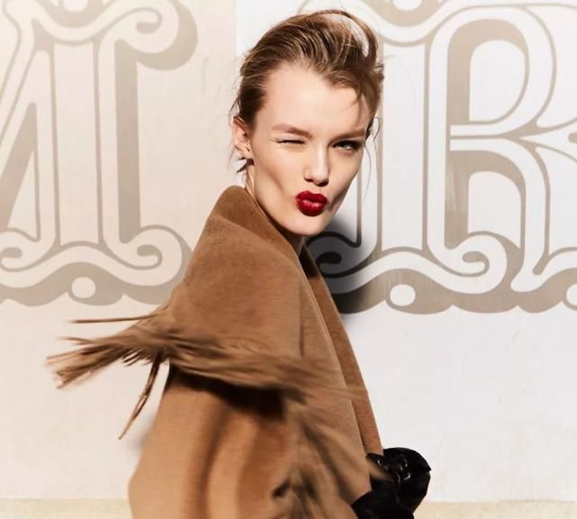 驼色大衣配色法则教你穿出高级感,暖驼色搭驼色大衣好看吗