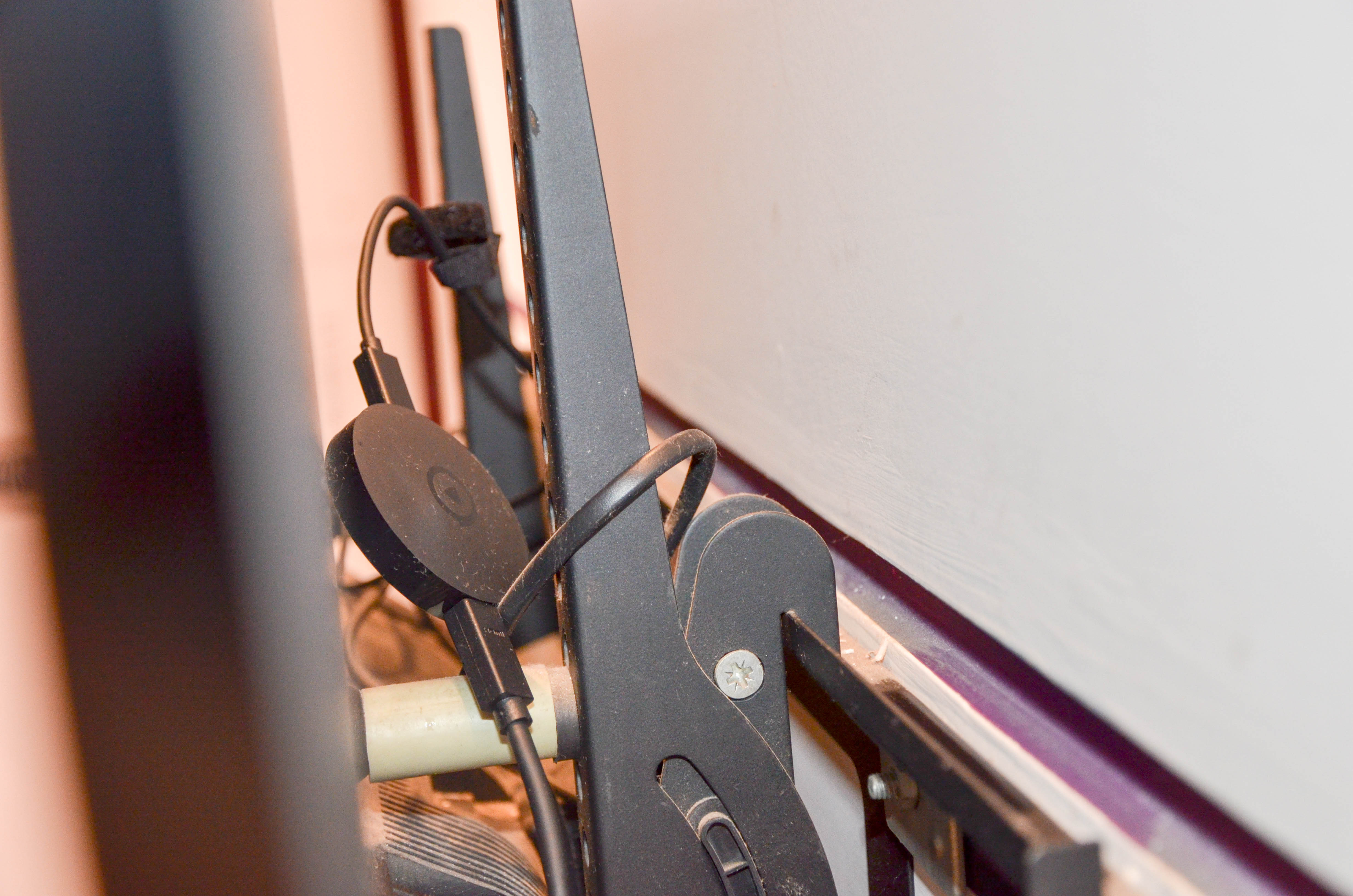 老式电视如何投屏游戏,老电视变智能电视机