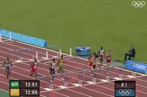 刘翔中国奥运冠军领奖视频,刘翔中国飞人夺冠