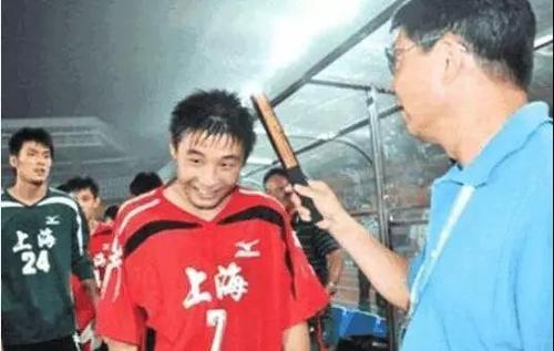 中国队想说爱你不容易,中国足球期待很美好