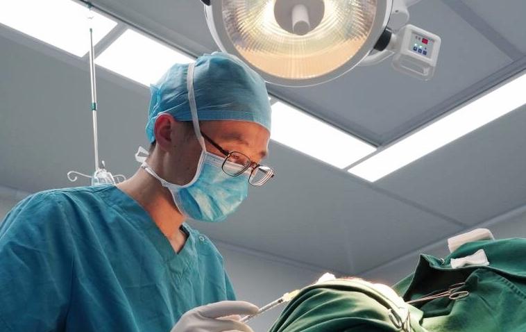 双眼皮手术需要全麻吗,鼻子和双眼皮同时做能不能全麻