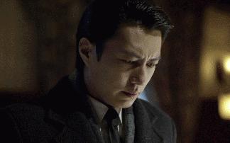 他曾是“职场男神”，娶“北电才女”李佳，今一家四口其乐融融